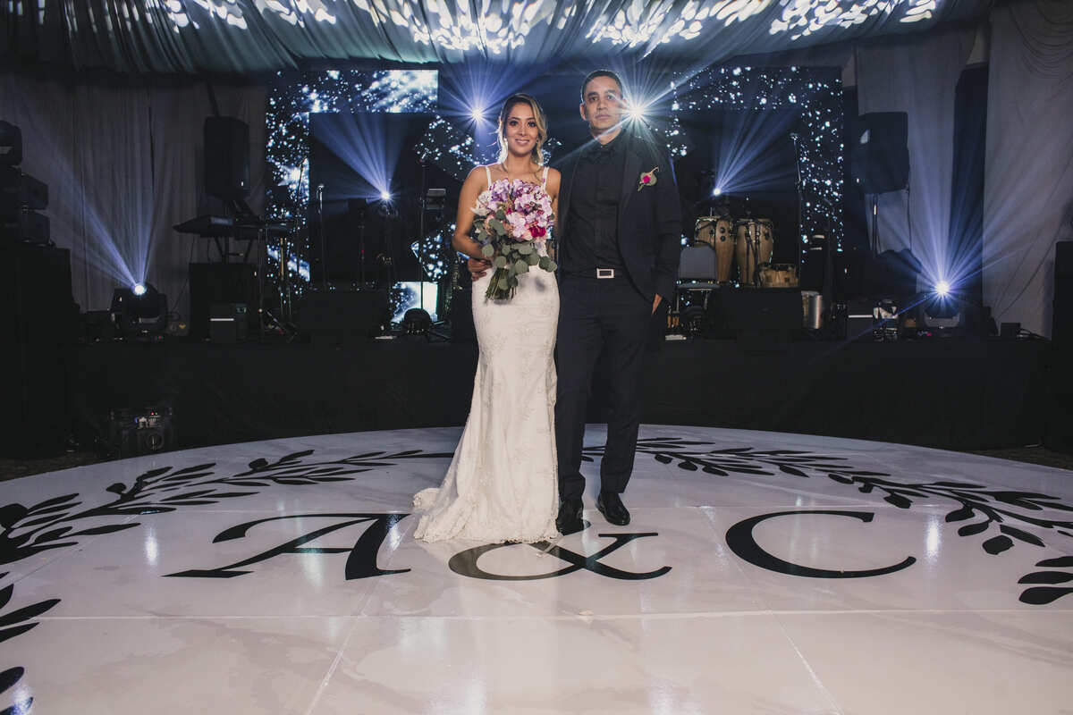 boda elegante con novios