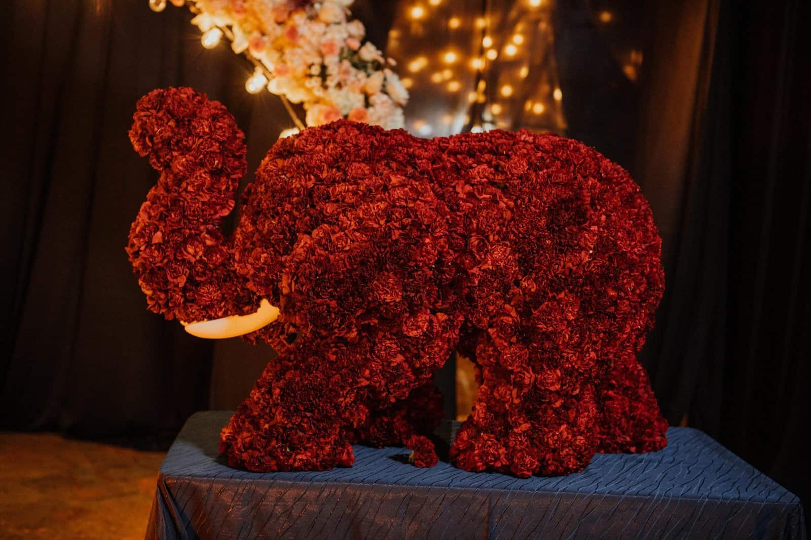 Quince Años Jazmín 7 Decoracion-elefante-en-flores